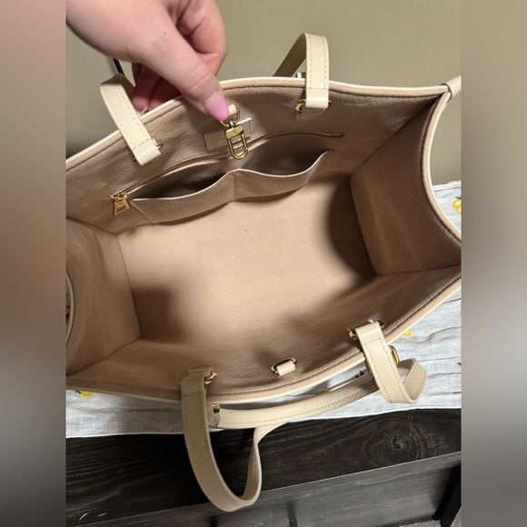 Cream & Brown Louis Vuitton Bag - Picture 8 of 15